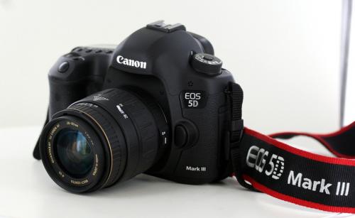 VENTA Canon EOS 5D III CAMERA 800 dolares En - Imagen 1