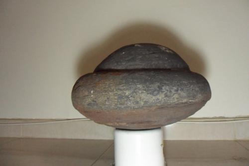 Hermosa piedra antigua extraña di�metro d - Imagen 3